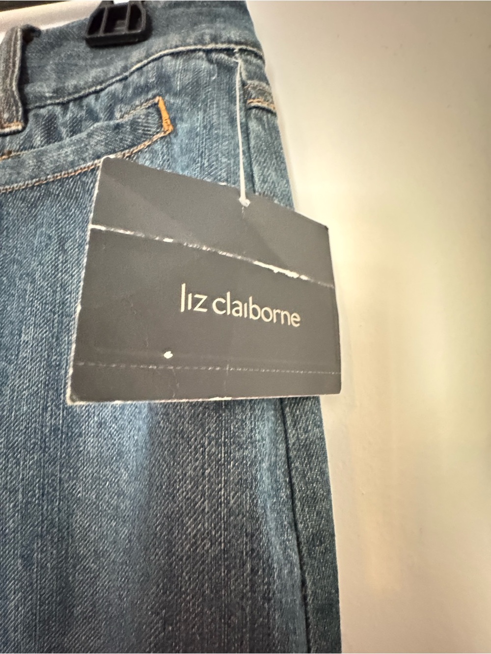 Liz Claiborne Classic Blue Denim Skirt with Tag
Size 14.. 34” long